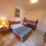 3 Rooms Station Central Free Parking